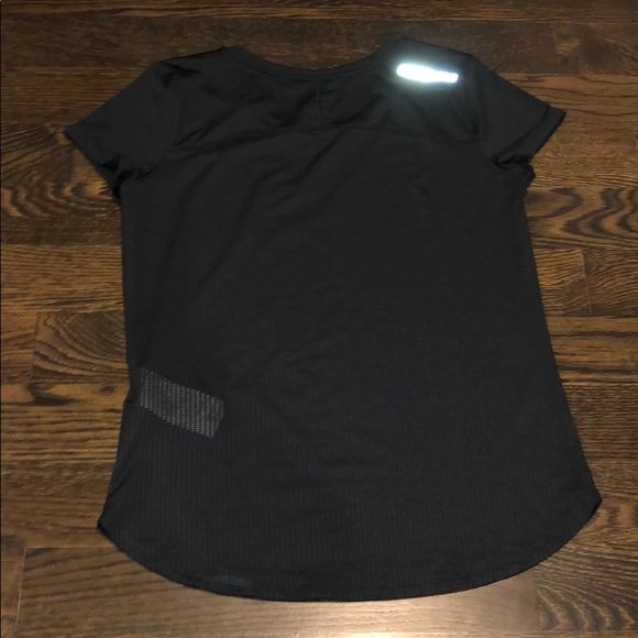 Under Armour Workout Tee - Picture 4 of 5